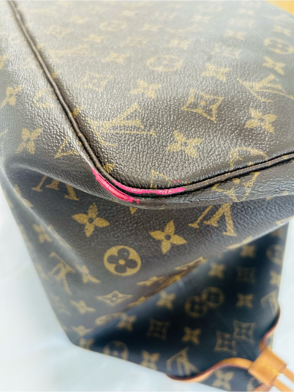 Louis Vuitton Neverfull GM 
❤️Bundle 2 items and save 10%❤️ - Picture 9 of 16